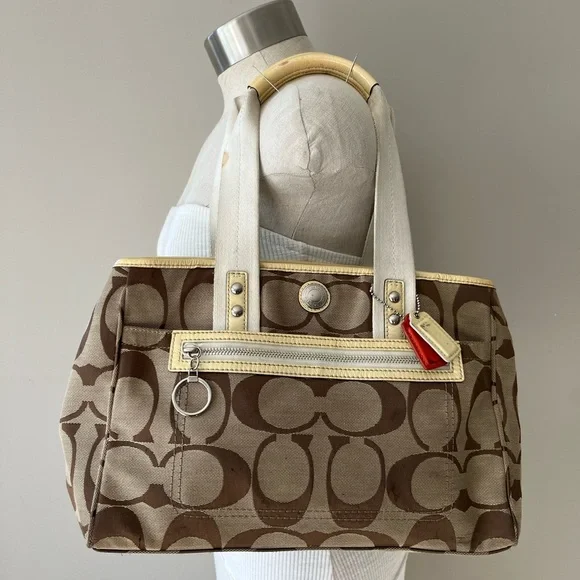 Coach Daisy signature tote tan brown yellow shoulder bag - Picture 1 of 11